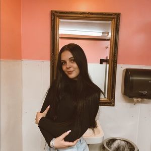 Meet your Posher, Claire